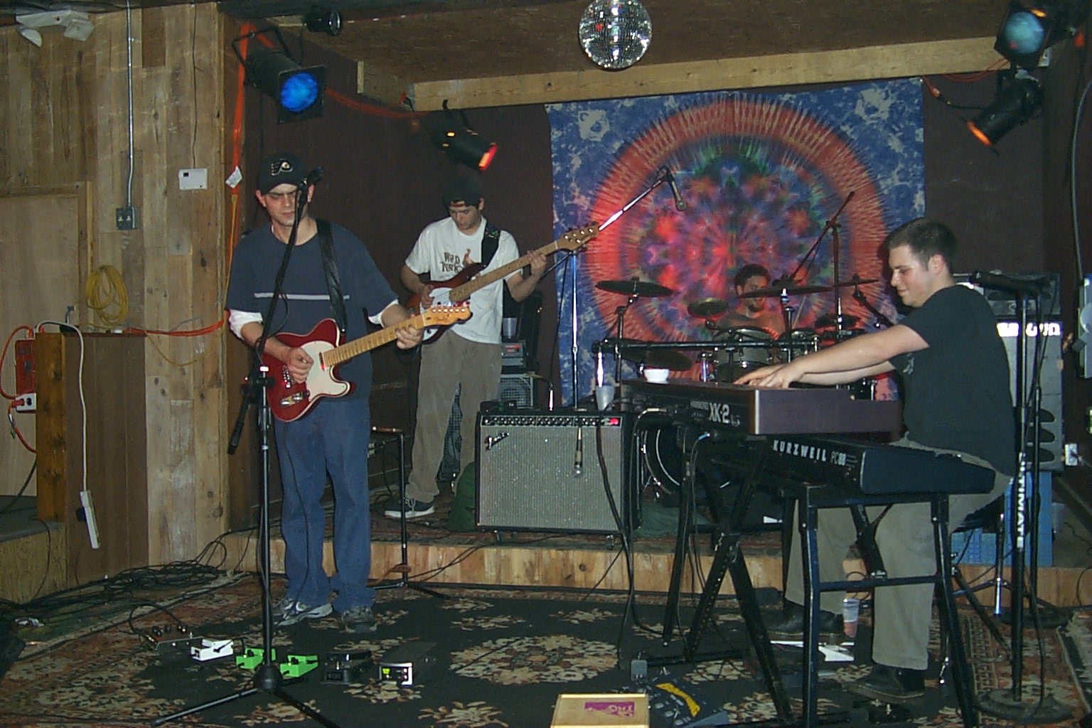 KING HIPPO live performance photo 4