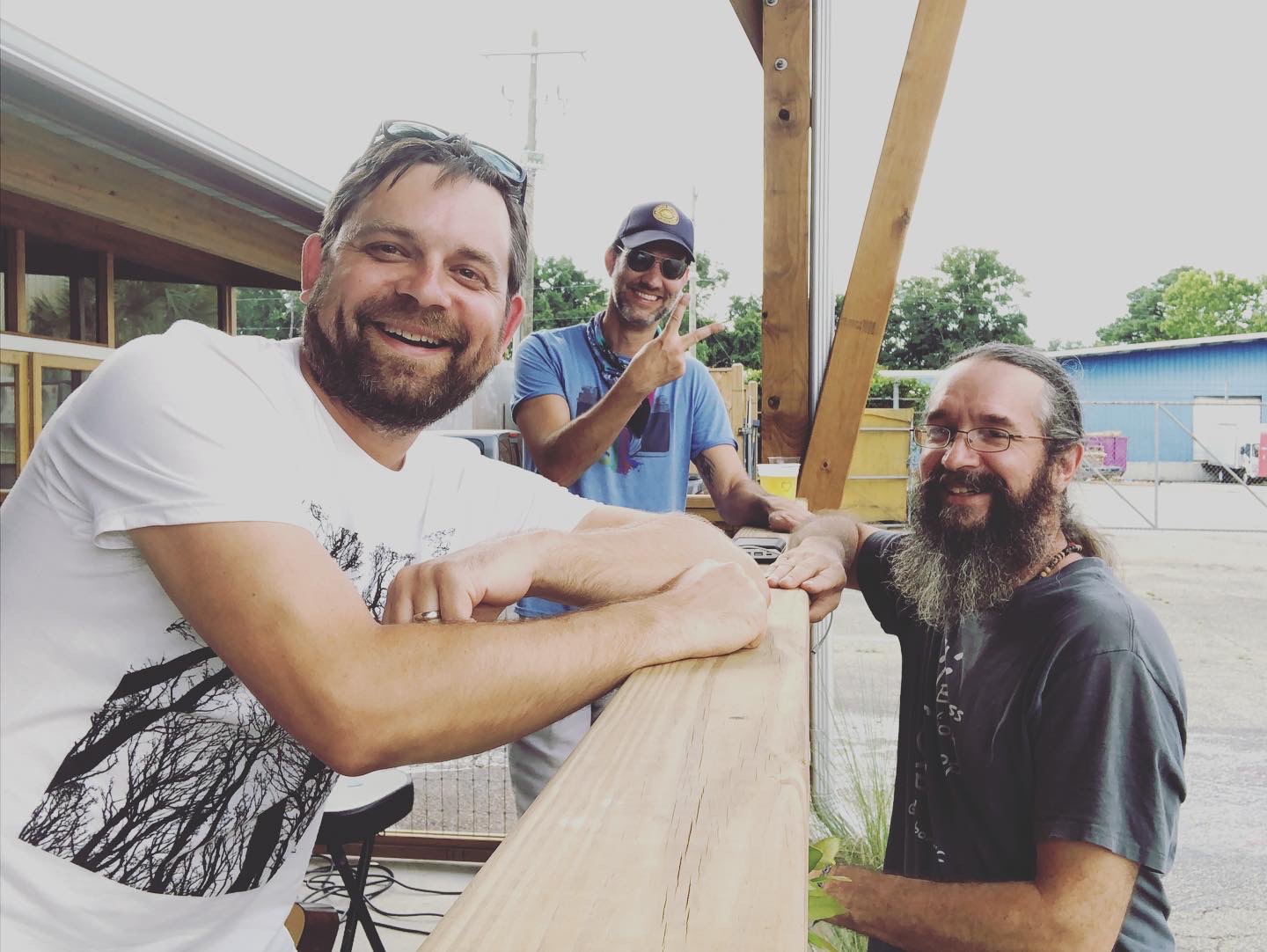 SPARE KINGS live performance photo 5